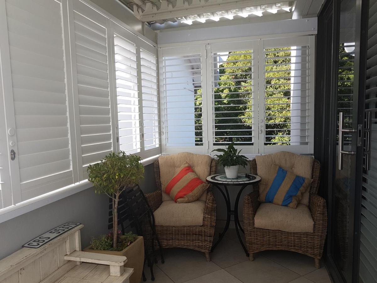 Modern, Centrally Located Dorp Street Apartment Stellenbosch Exterior photo